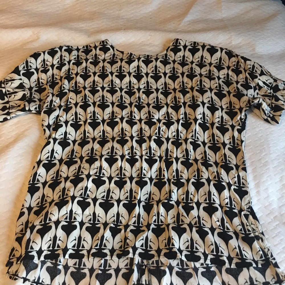 3/$10 H&M Greyhound Dog Top